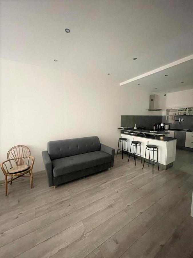 2 Pieces Confort Vieux Cours Saleya Proche Commerces Et Appartamento Nizza