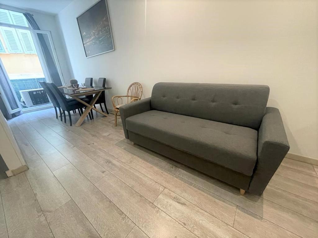 2 Pieces Confort Vieux Cours Saleya Proche Commerces Et Appartamento *